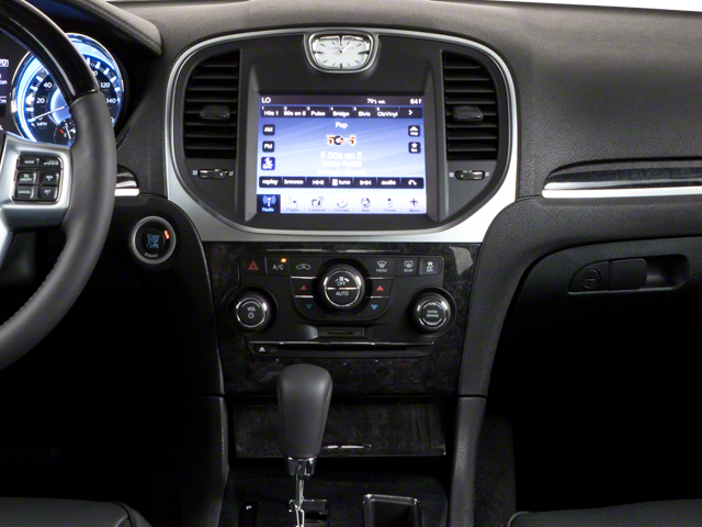 2011 Chrysler 300C Base