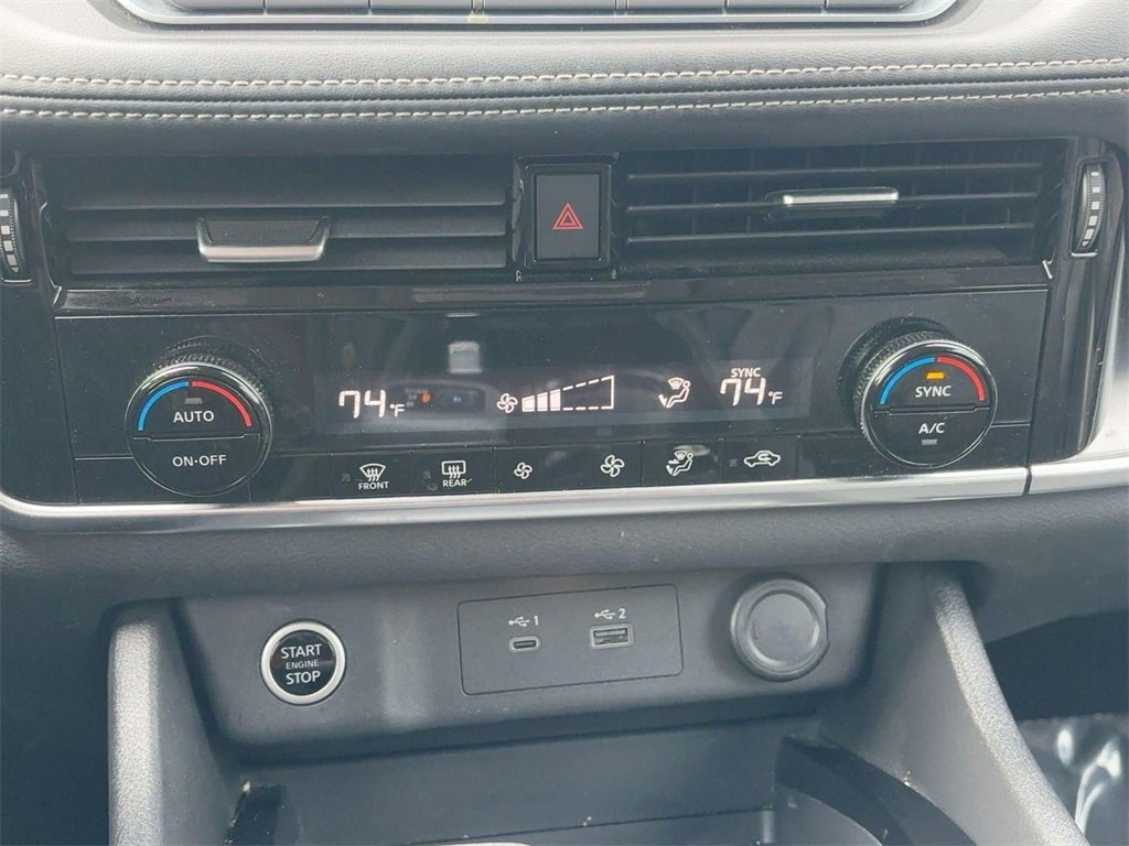 2022 Nissan Rogue SV