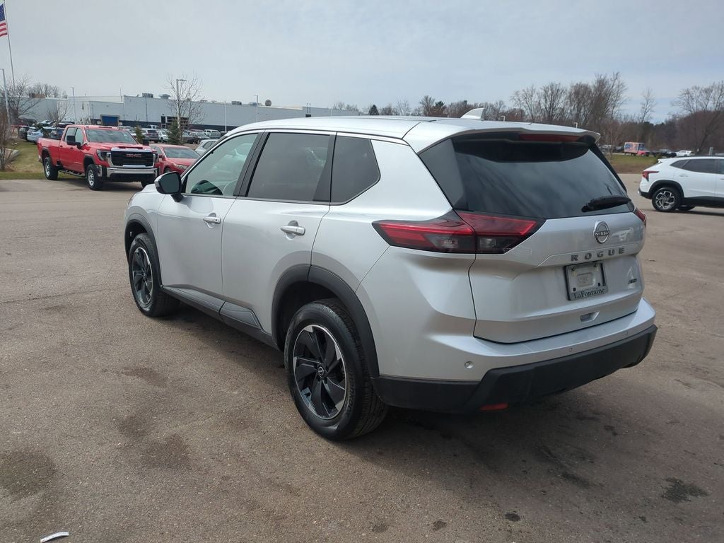2025 Nissan Rogue SV