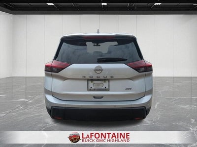 2025 Nissan Rogue SV