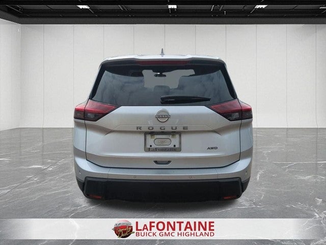 2025 Nissan Rogue SV