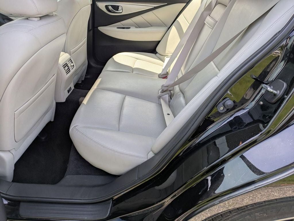 2023 INFINITI Q50 LUXE