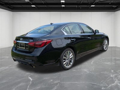 2023 INFINITI Q50 LUXE