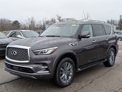 2022 INFINITI QX80 LUXE