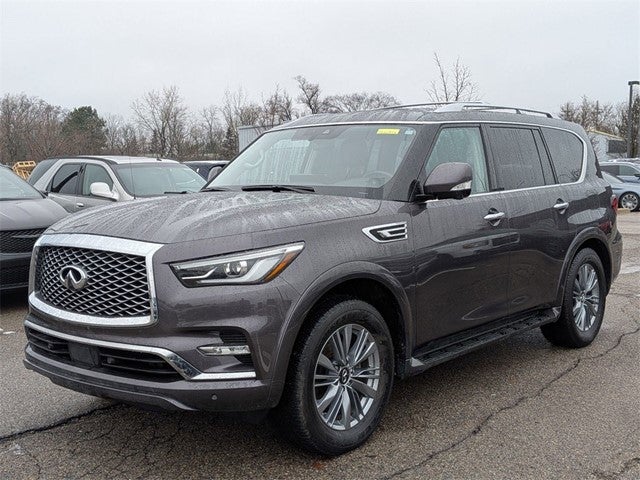 2022 INFINITI QX80 LUXE