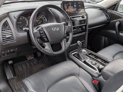 2022 INFINITI QX80 LUXE