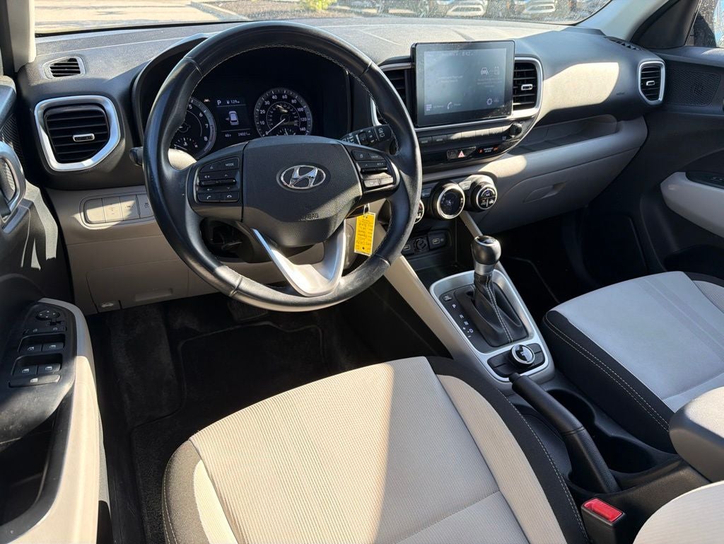 2022 Hyundai Venue SEL
