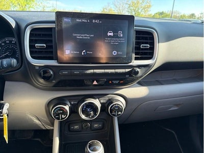 2022 Hyundai Venue SEL
