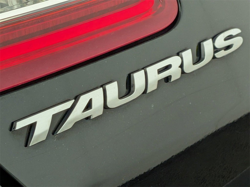 2018 Ford Taurus Limited