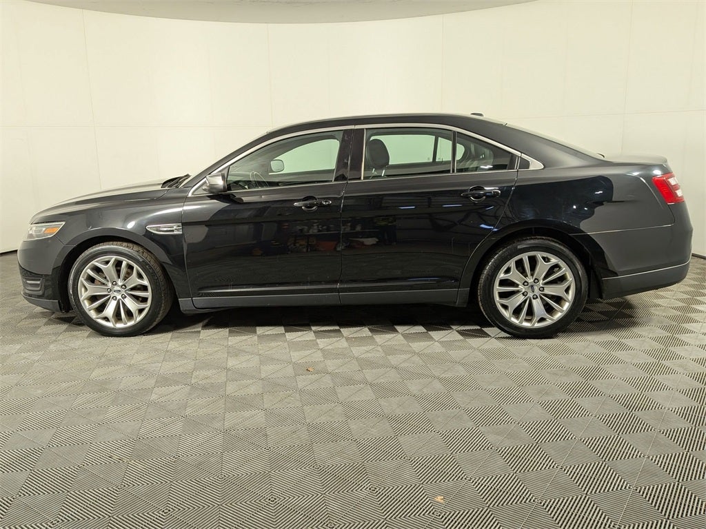 2018 Ford Taurus Limited