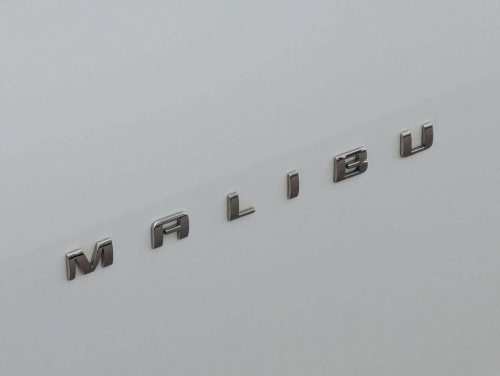 2022 Chevrolet Malibu LS 1LS