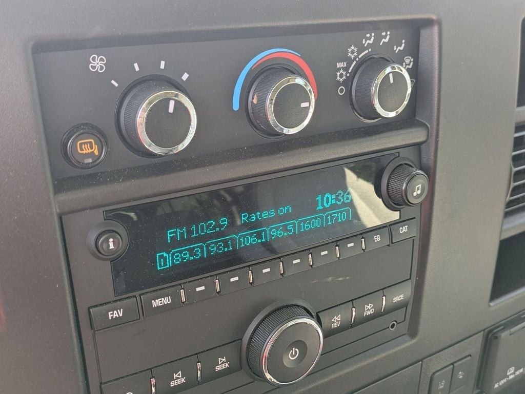 2024 Chevrolet Express 3500 LT Passenger