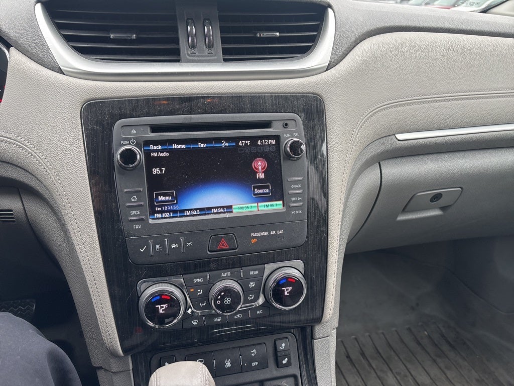 2017 Chevrolet Traverse 2LT 2LT