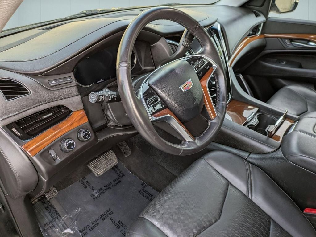 2017 Cadillac Escalade ESV Luxury