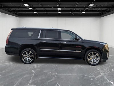2017 Cadillac Escalade ESV Luxury