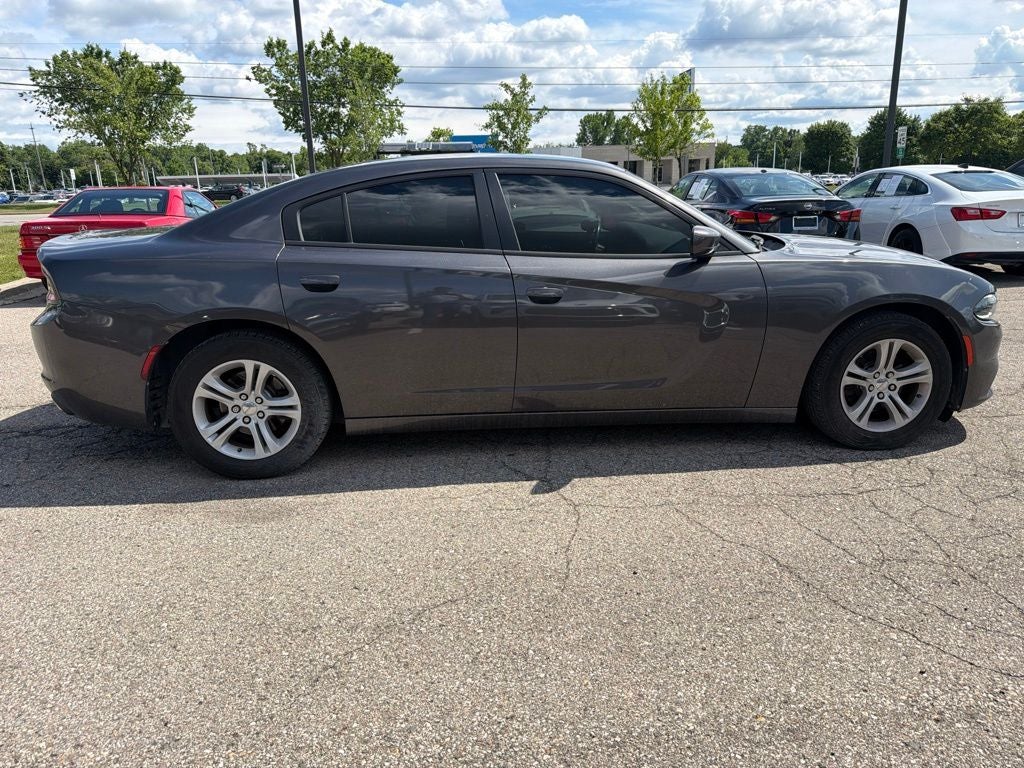 2016 Dodge Charger SE