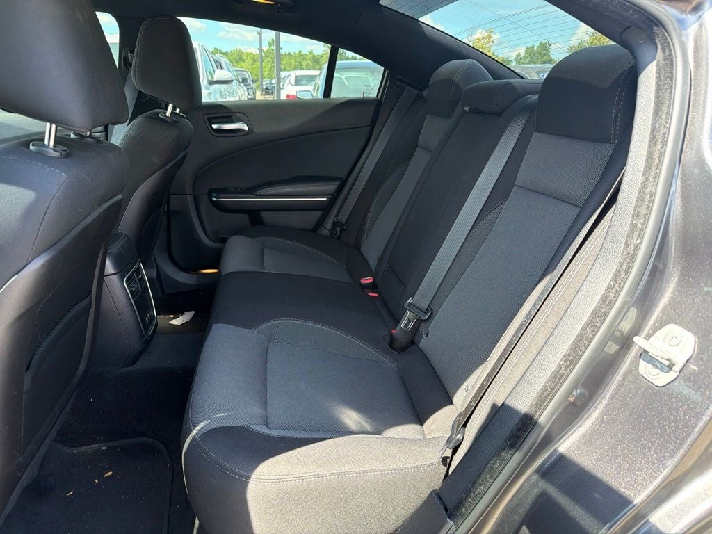 2016 Dodge Charger SE