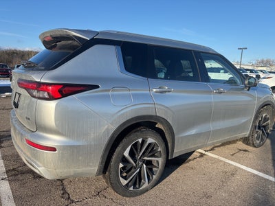 2022 Mitsubishi Outlander SEL