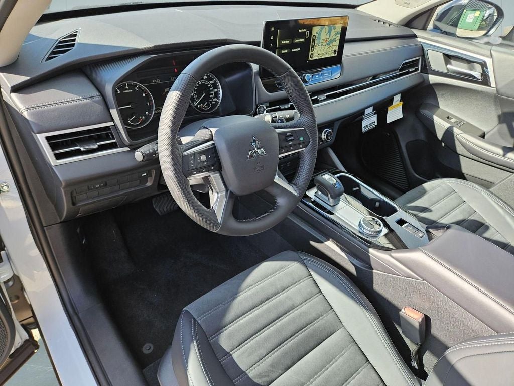 2025 Mitsubishi Outlander Trail Edition