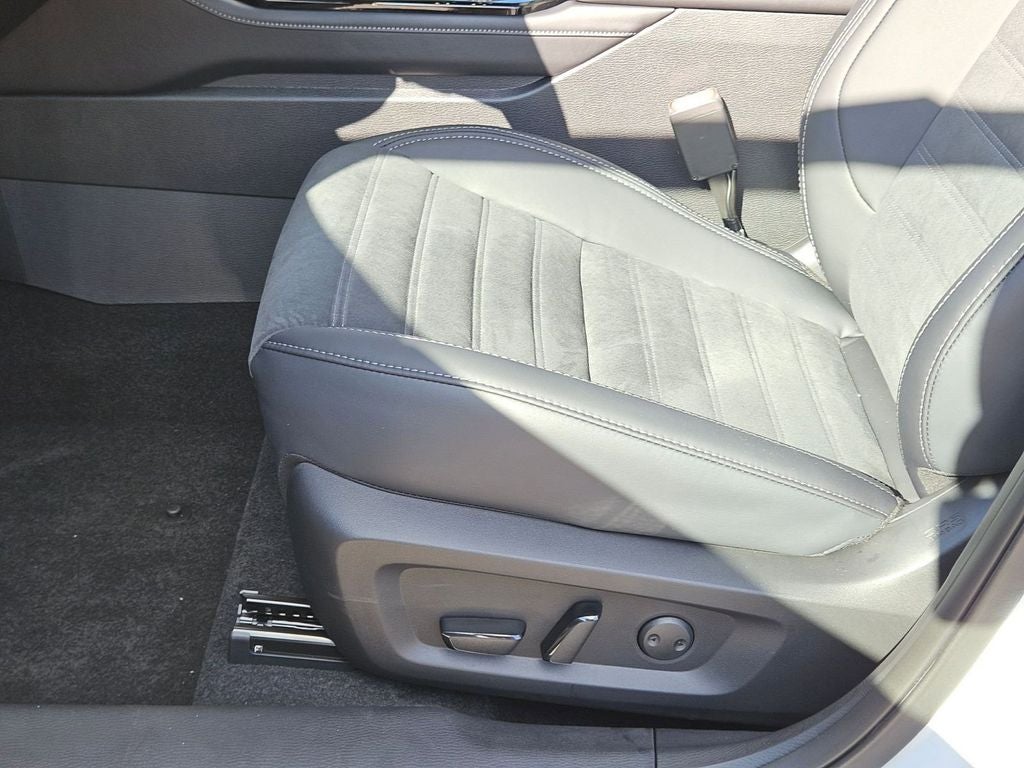 2025 Mitsubishi Outlander Trail Edition