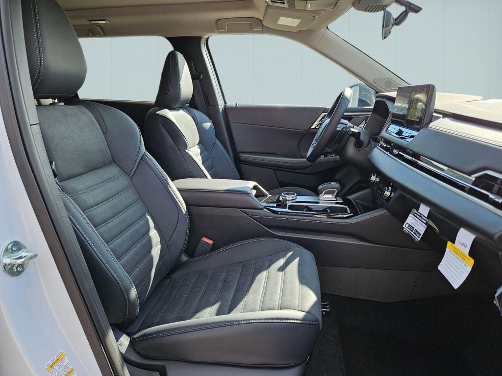 2025 Mitsubishi Outlander Trail Edition