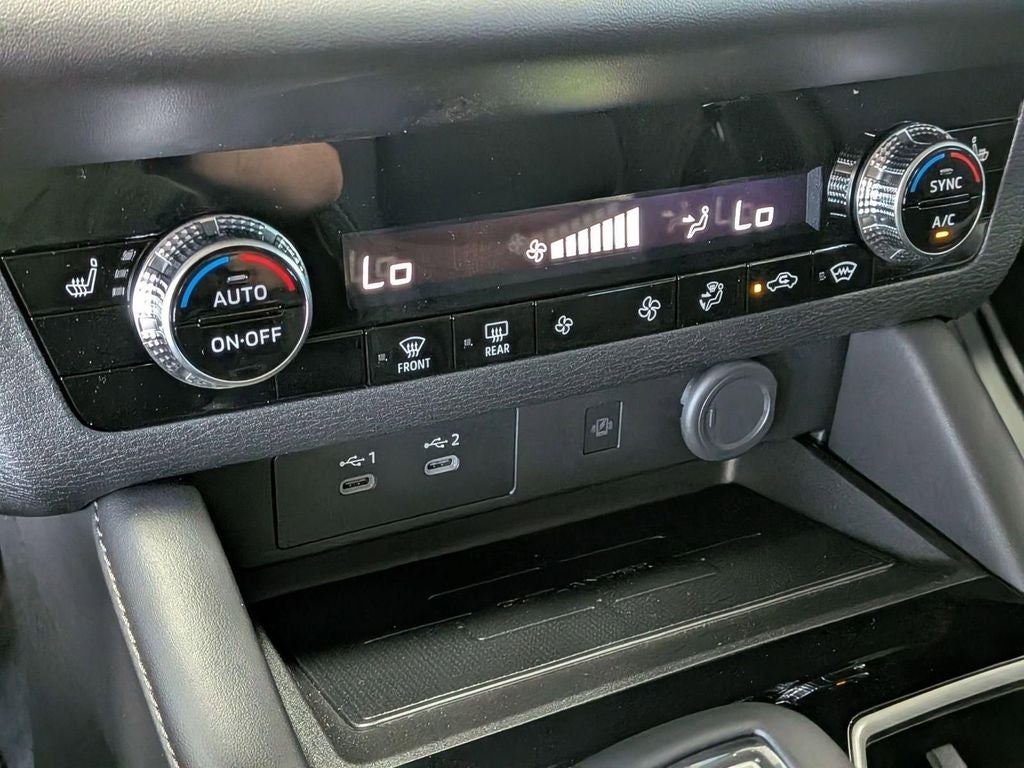 2025 Mitsubishi Outlander Trail Edition