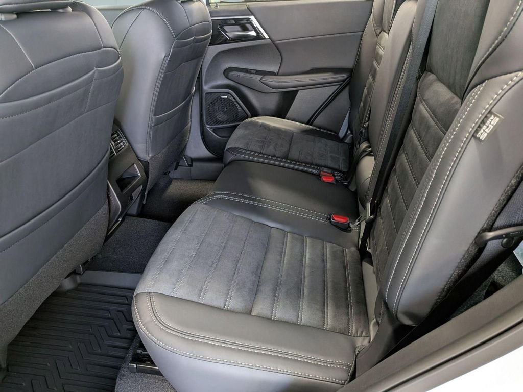 2025 Mitsubishi Outlander Trail Edition