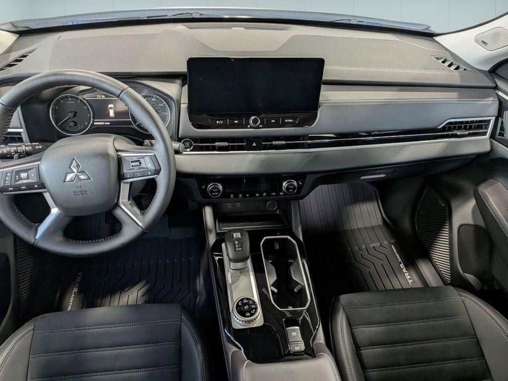 2025 Mitsubishi Outlander Trail Edition