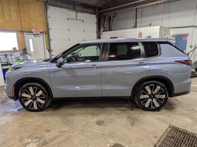 2025 Mitsubishi Outlander SEL
