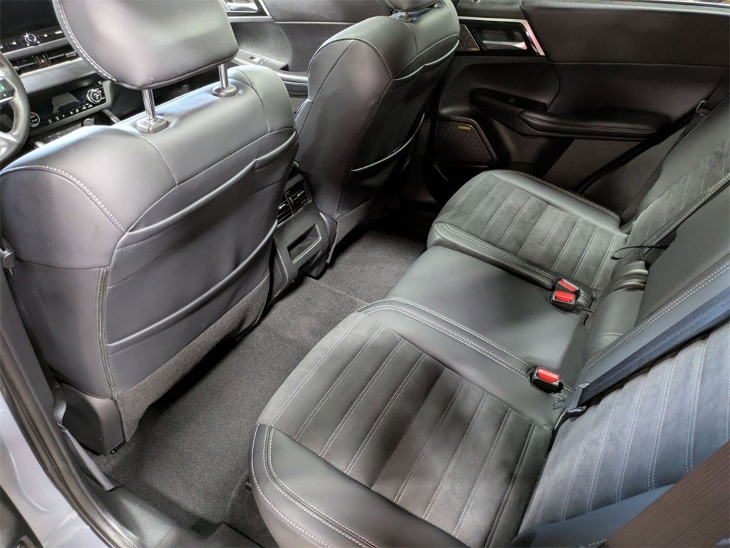 2025 Mitsubishi Outlander SEL