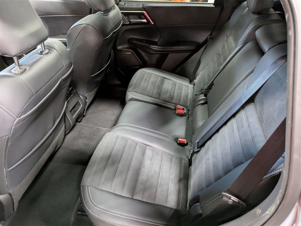 2025 Mitsubishi Outlander SEL