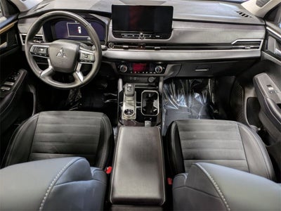 2025 Mitsubishi Outlander SEL