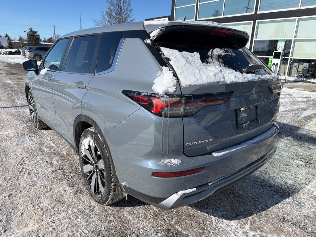 2025 Mitsubishi Outlander SEL