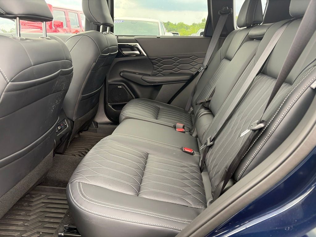 2026 Mitsubishi Outlander SEL