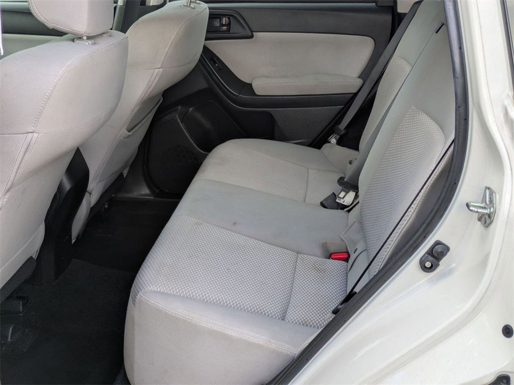 2015 Subaru Forester 2.5i