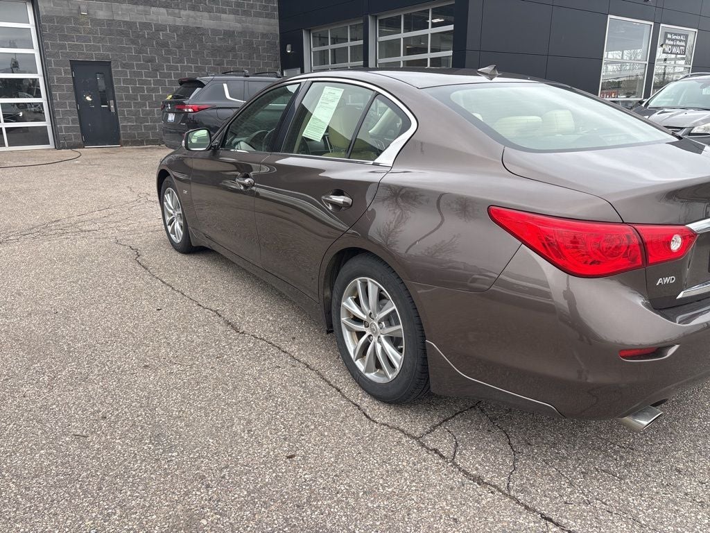 2017 INFINITI Q50 2.0t Premium