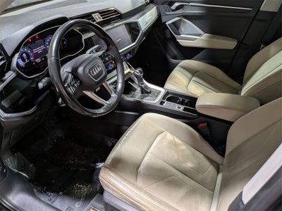 2020 Audi Q3 Premium quattro