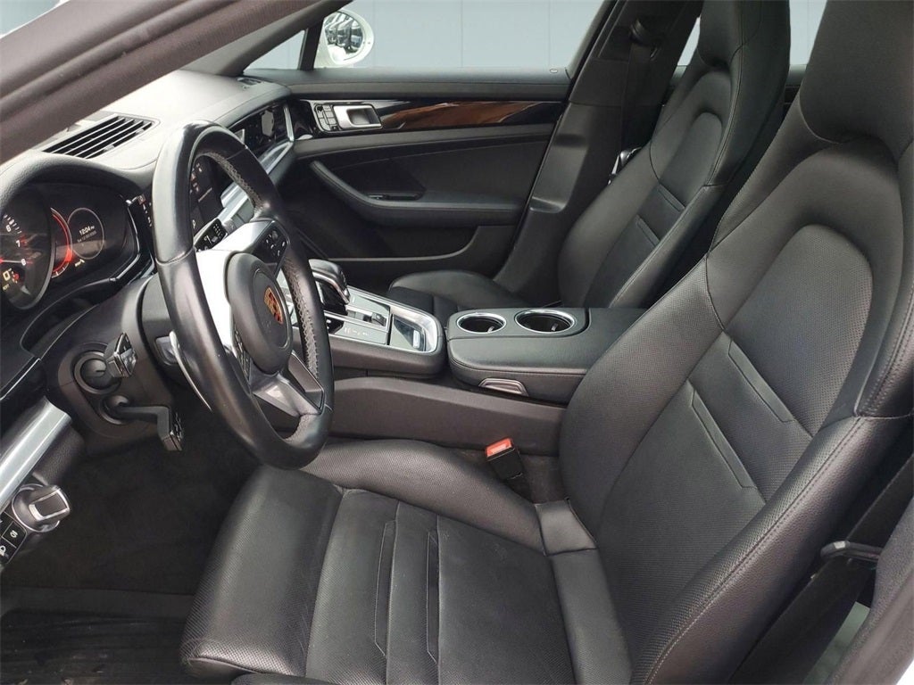 2018 Porsche Panamera 4