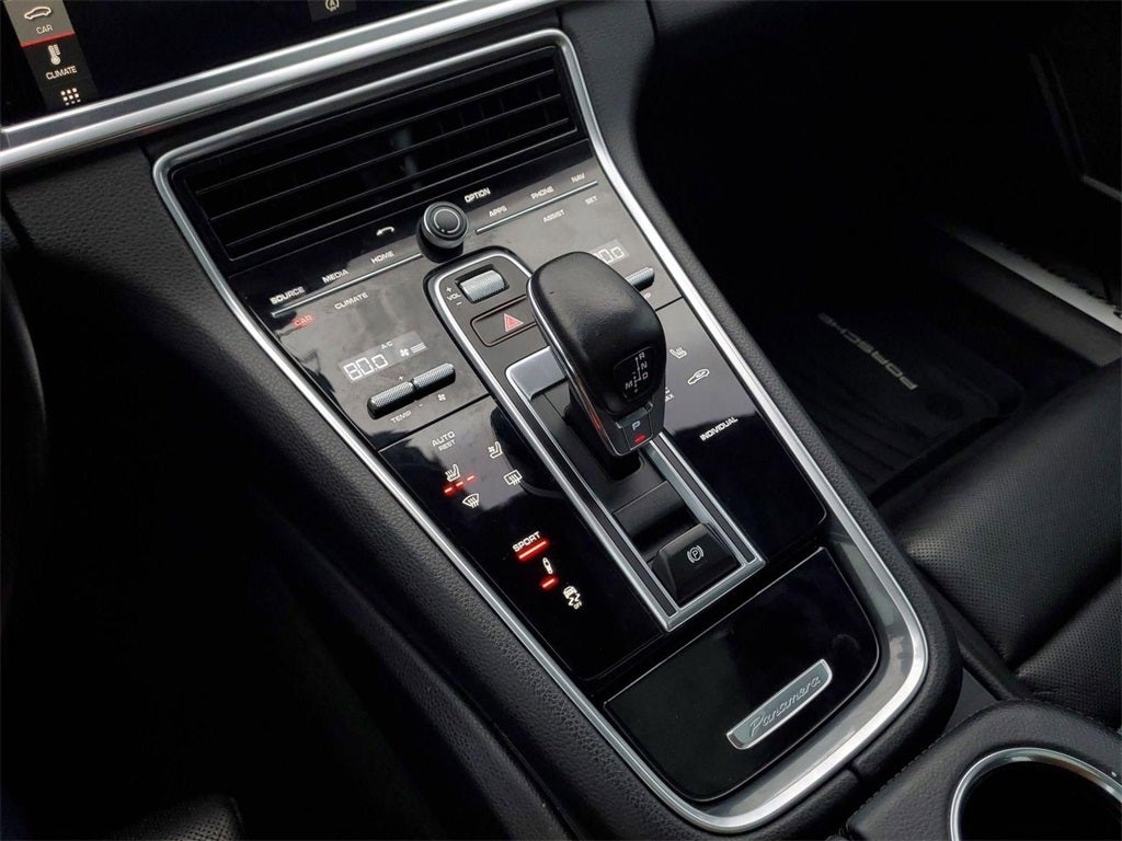 2018 Porsche Panamera 4