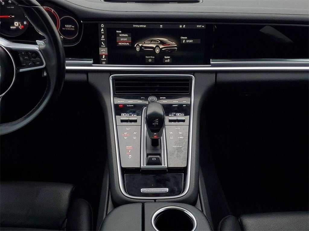 2018 Porsche Panamera 4