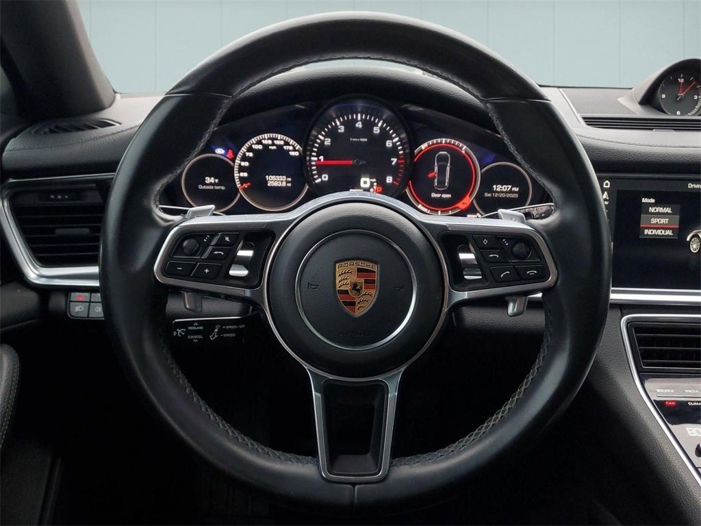 2018 Porsche Panamera 4