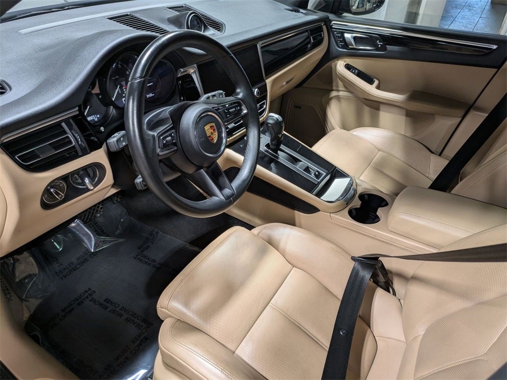 2022 Porsche Macan Base