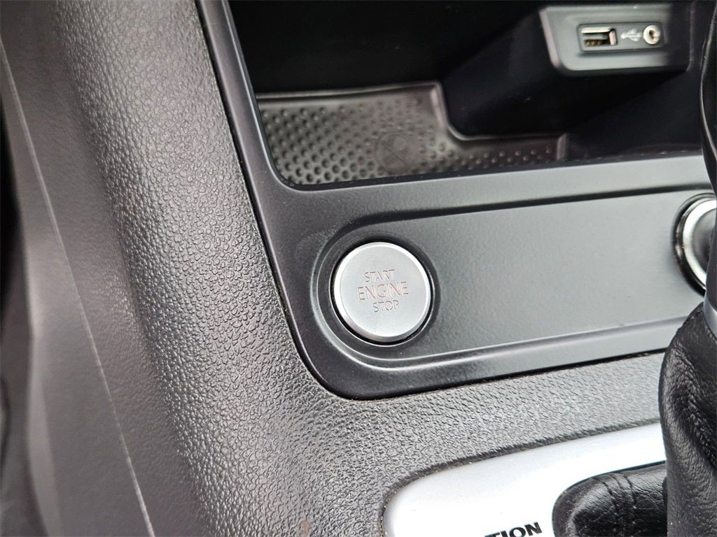 2018 Volkswagen Tiguan Limited 2.0T 4Motion