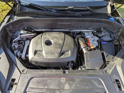 2016 Volvo XC90 Hybrid T8 Momentum