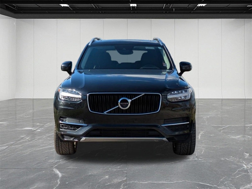 2016 Volvo XC90 Hybrid T8 Momentum
