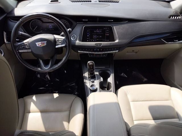 2020 Cadillac XT4 Premium Luxury