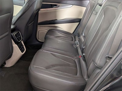 2019 Lincoln Nautilus Select