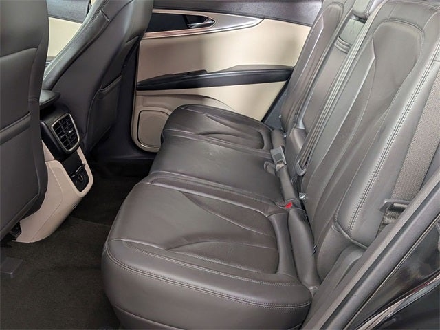 2019 Lincoln Nautilus Select