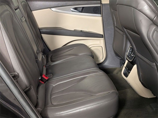 2019 Lincoln Nautilus Select