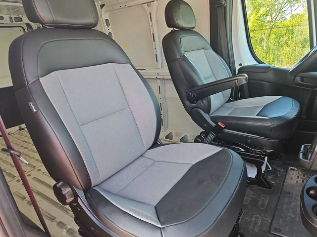 2025 RAM ProMaster 2500 Base